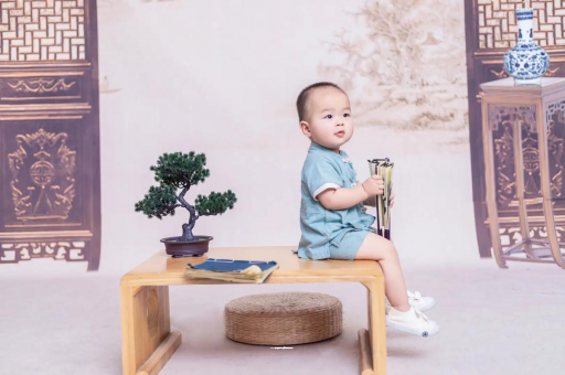 鄂州宝宝汗毛重怎么办